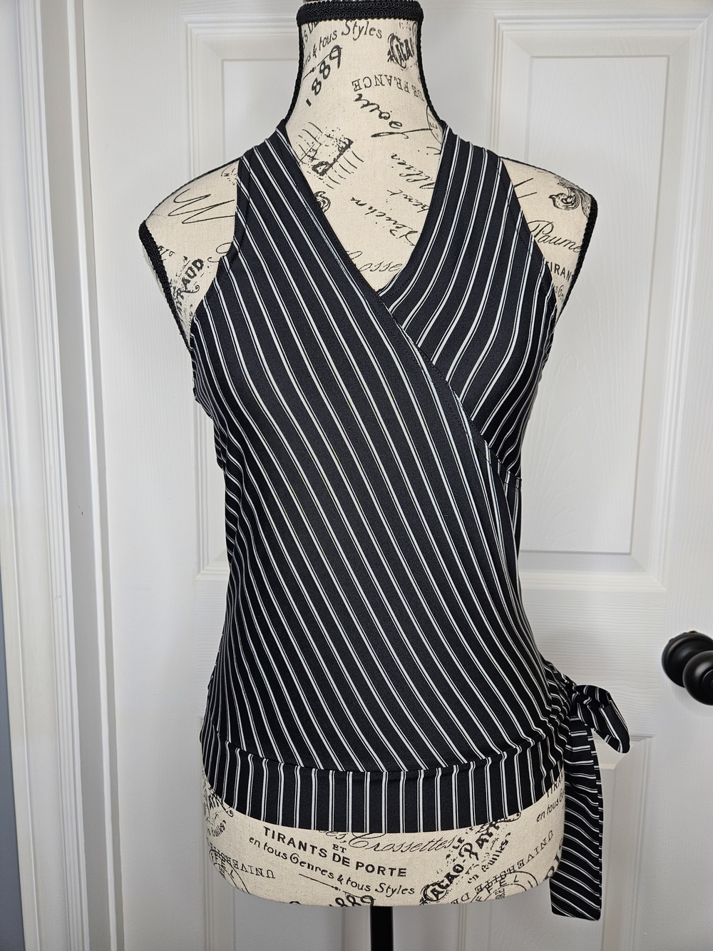 Two Roads Black White Striped Halter Top Side Tie Size S Summer